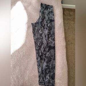 Offline by Aerie Black and Charcoal Snake Print Leggings